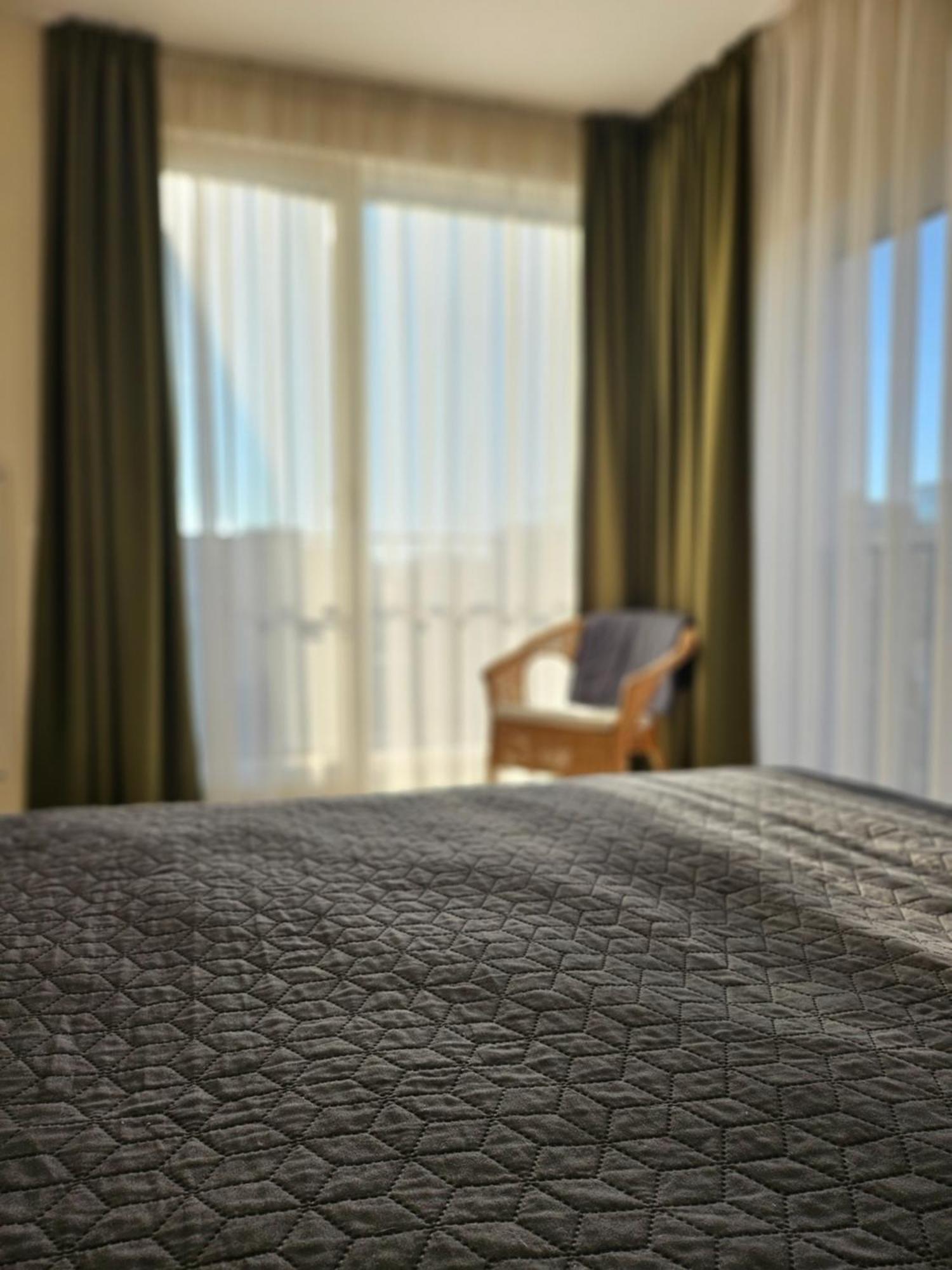 Apartment Downтown - Free Parking *